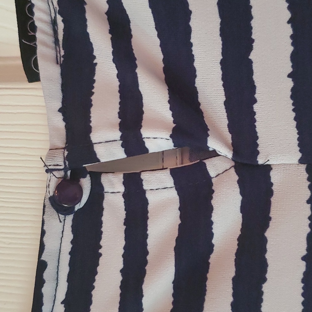 Body C women's Summer Dress, Nautical stripestop, blue skirt> eyelet back button - Picture 4 of 11